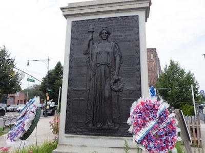 Glendale War Memorial in {city.name}, {city.state}
