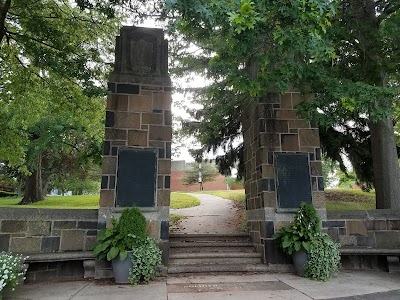 Soldiers' Memorial Gateway (Civil War) in {city.name}, {city.state}